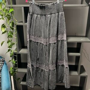 Women's Mineral Wash Gray Tiered Super Wide Leg Pant w/ Embroidery Detail